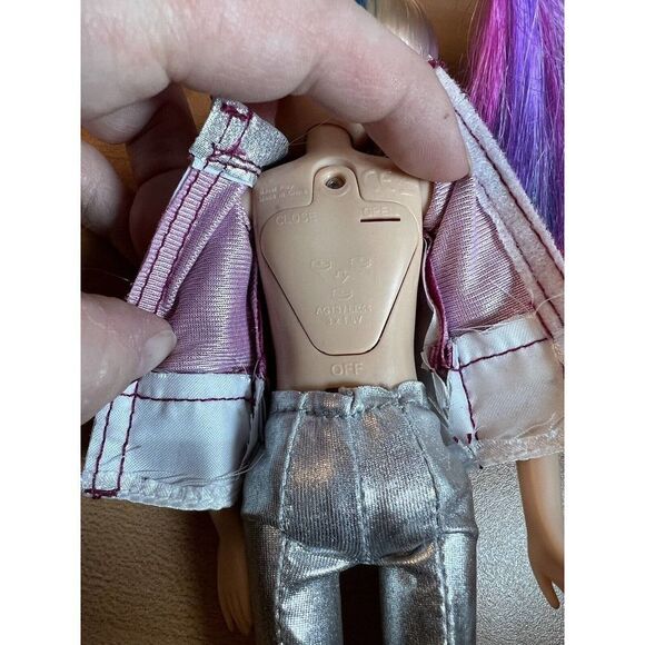 Nickelodeon JoJo Siwa Doll Singing Sings Hold the Drama Works! - Picture 8 of 9